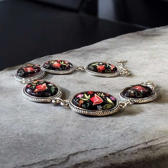 Gorgeous floral clear cabochon dome bracelet Stainless Steel Adjustable 7”-8” - Picture 10 of 15